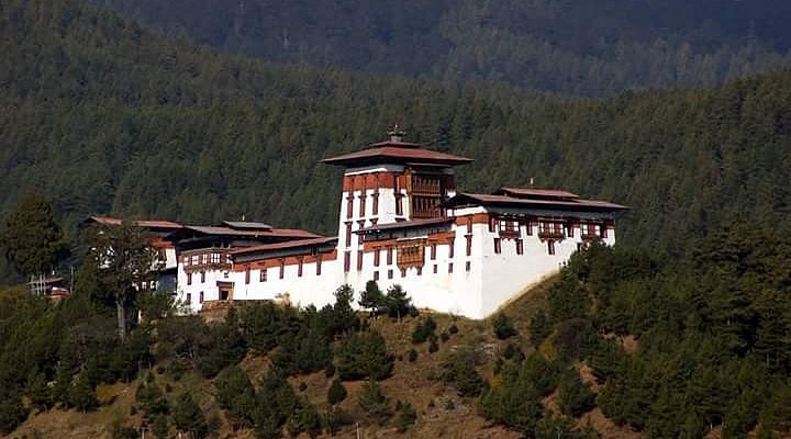 jakar-dzong